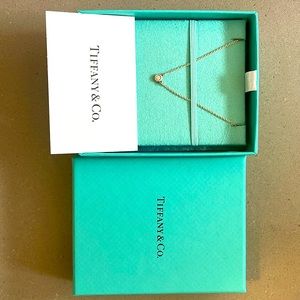 Tiffany solitaire diamond necklace